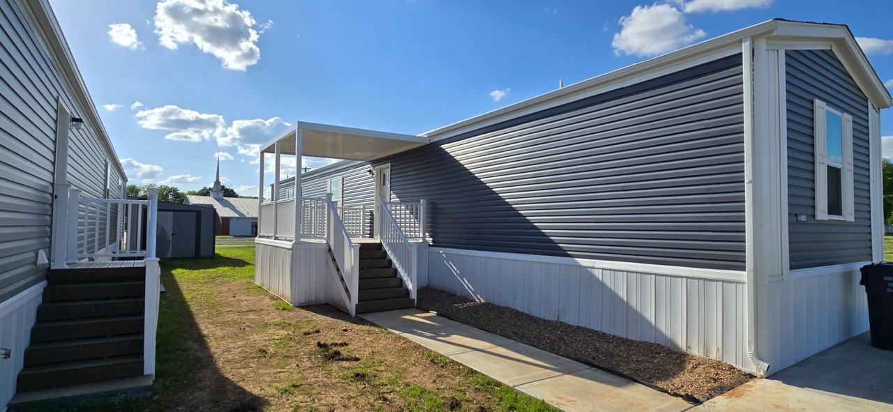 605 Gallop Ct - Photo 2 of 20