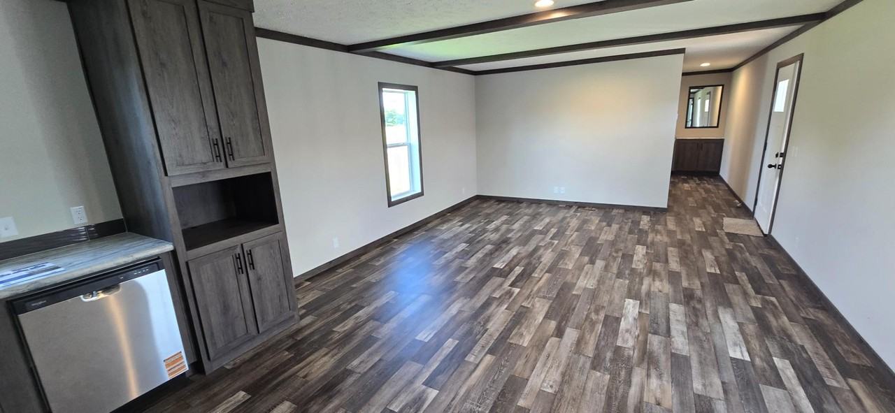 605 Gallop Ct - Photo 7 of 20