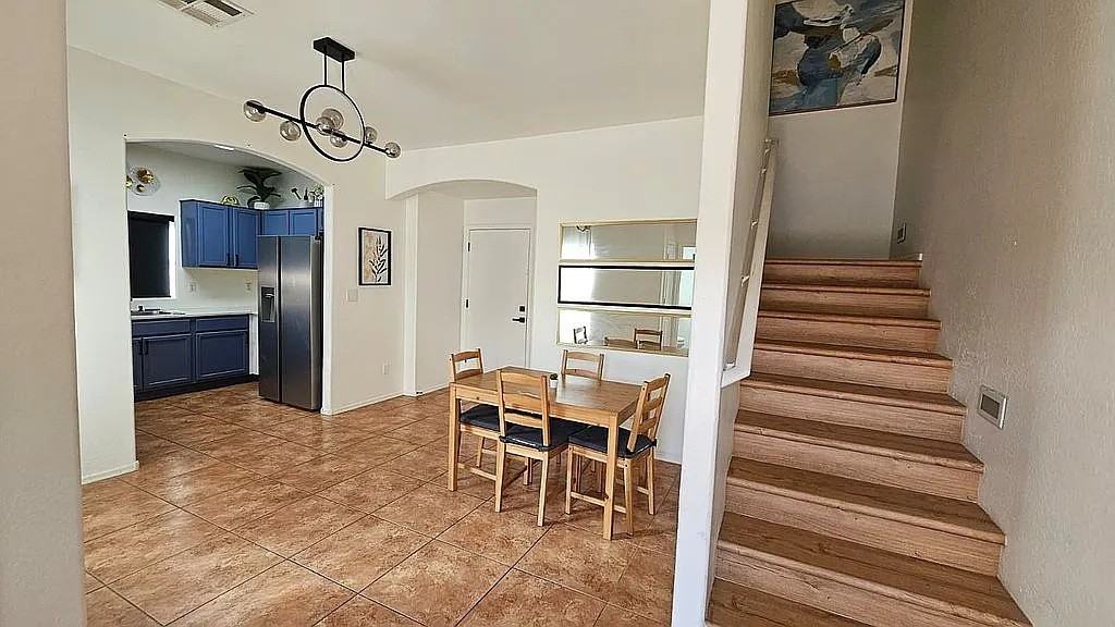 17716 West Mandalay Lane - Photo 7 of 33