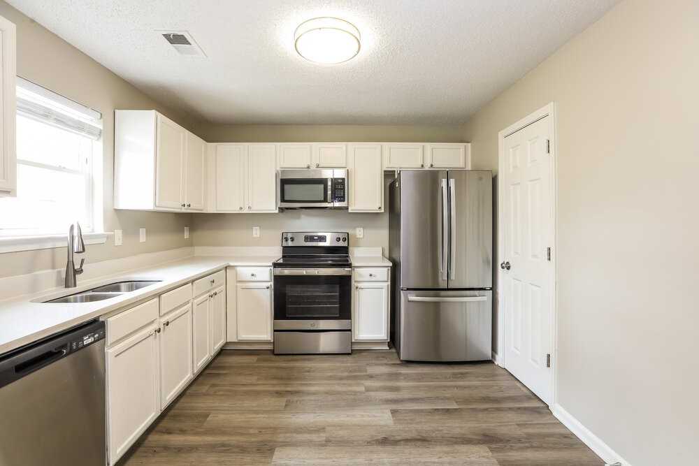 1146 Brookstone Rd - Photo 7 of 17