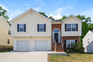 featured image of 6013 Yellowood Ct