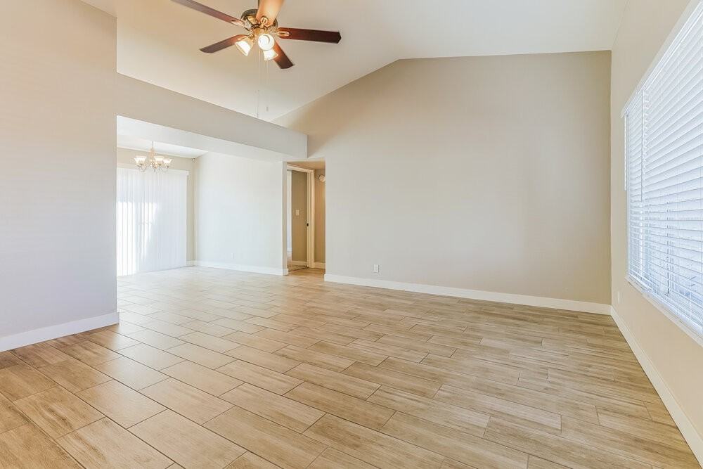 1415 N Ironwood St - Photo 3 of 16