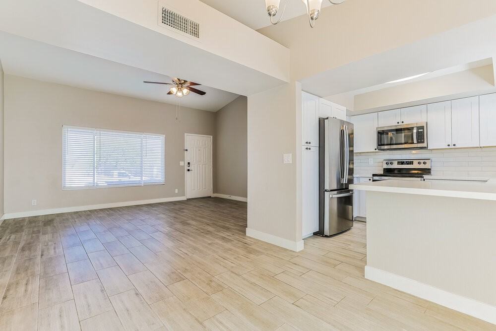 1415 N Ironwood St - Photo 7 of 16