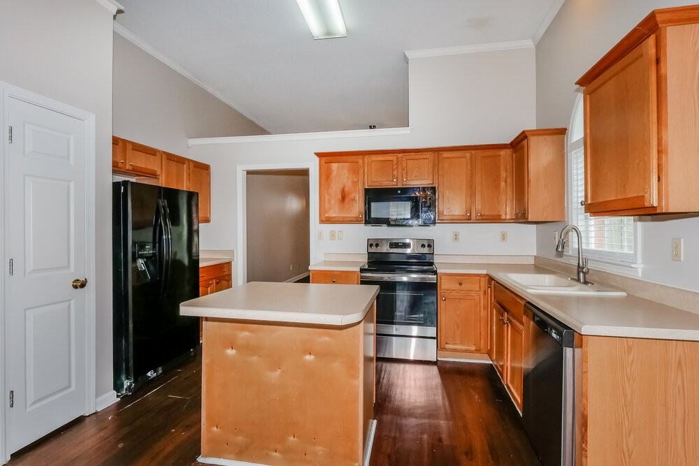596 N Ericson Rd - Photo 7 of 16