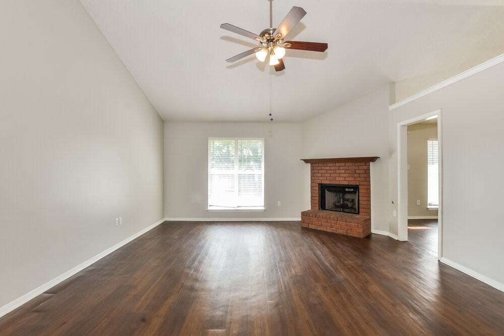 9105 Belmont Dr - Photo 3 of 16