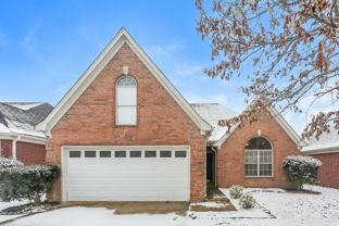 8243 Cross Point Dr - Photo 1 of 1