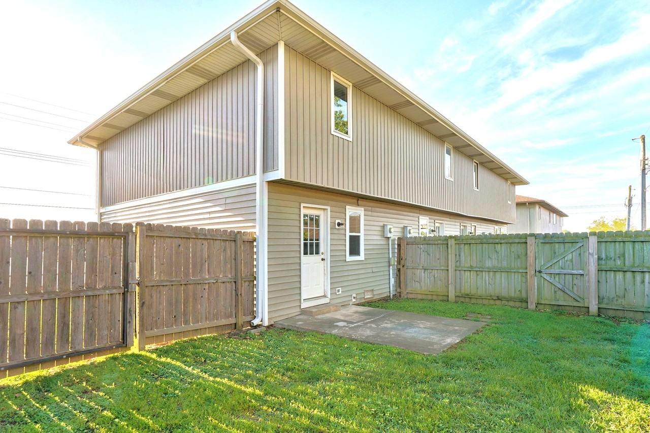 1203D N Main St #D - Photo 2 of 14