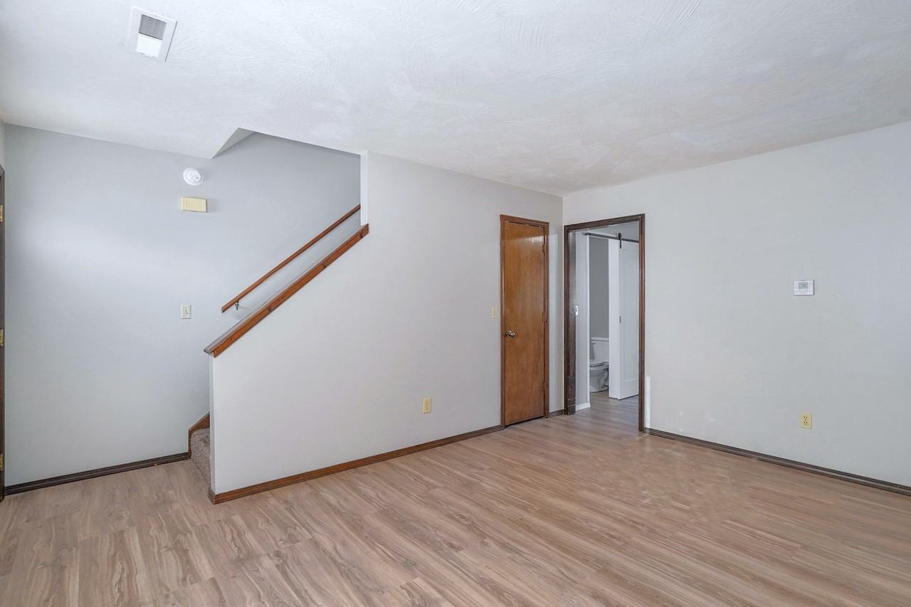 1203D N Main St #D - Photo 4 of 14