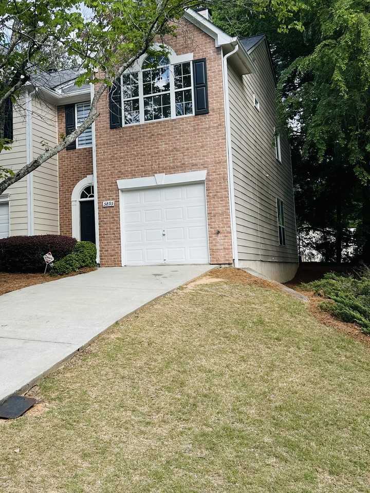 5895 Terremont Cir #1