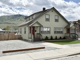 featured image of 220 E Chelan Ave #220