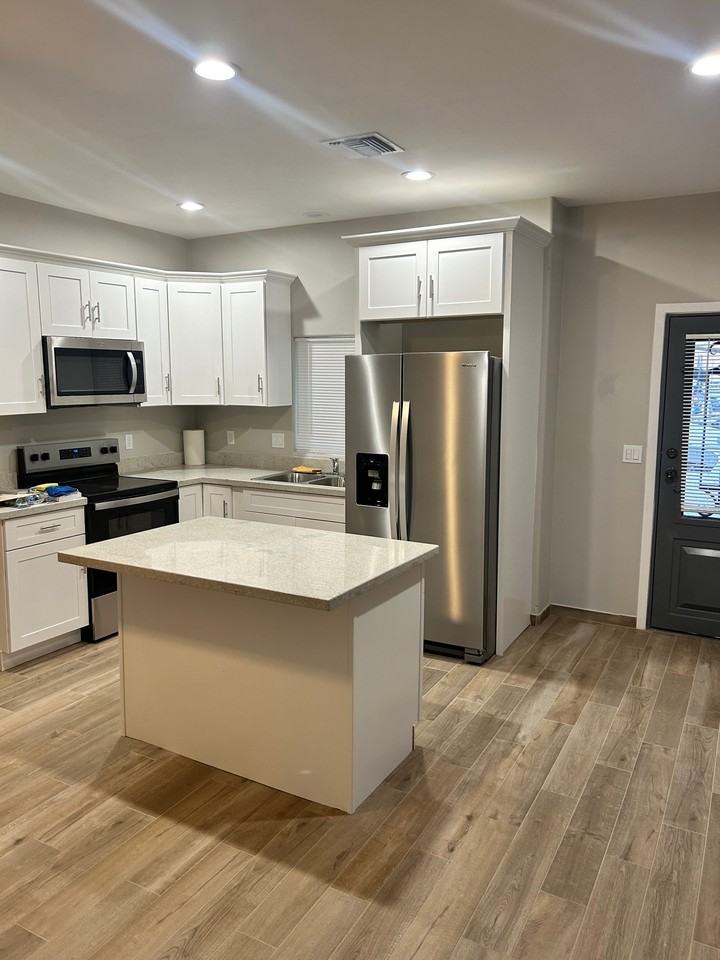 382 W Quarry St #1 - Photo 4 of 28