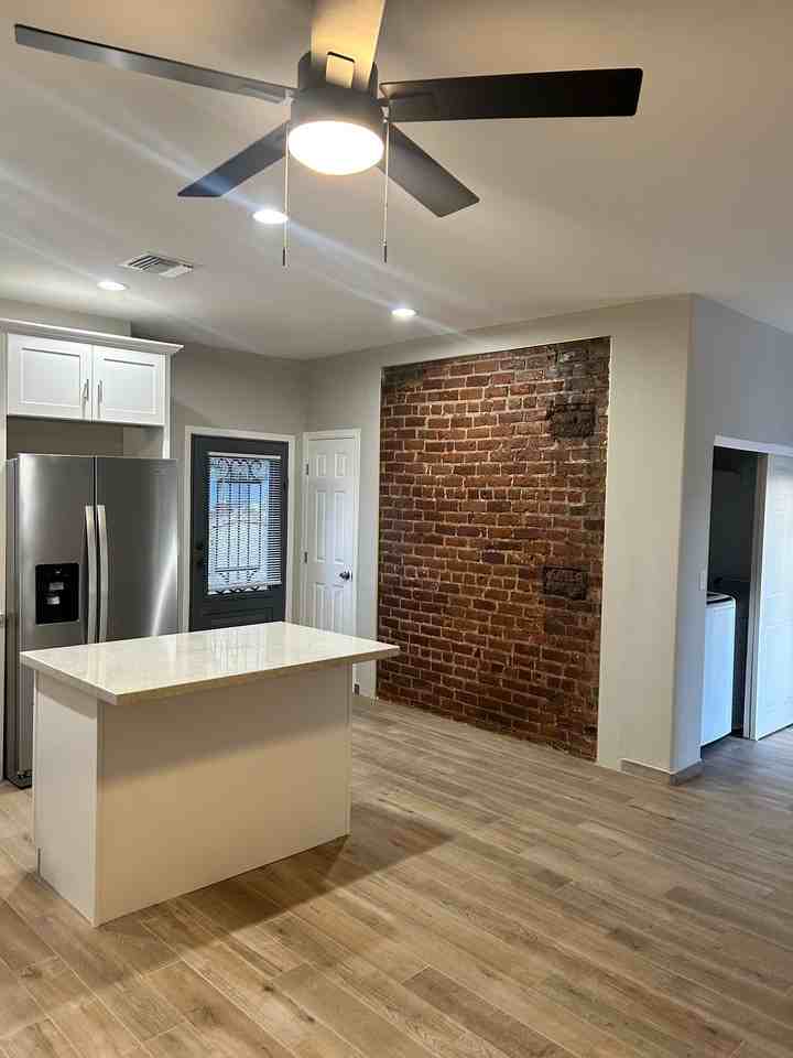 382 W Quarry St #1 - Photo 5 of 28