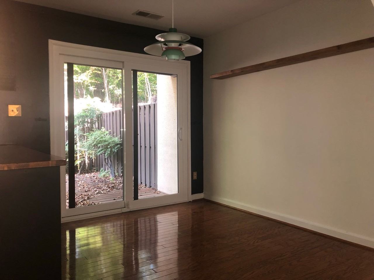 2254 Coppersmith Sq - Photo 3 of 35