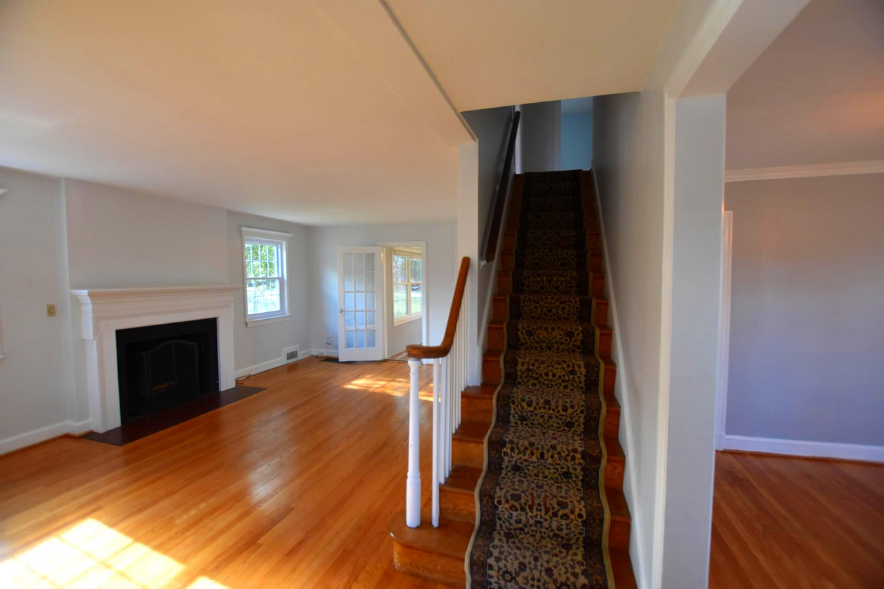 10118 Cedar Ln - Photo 5 of 26