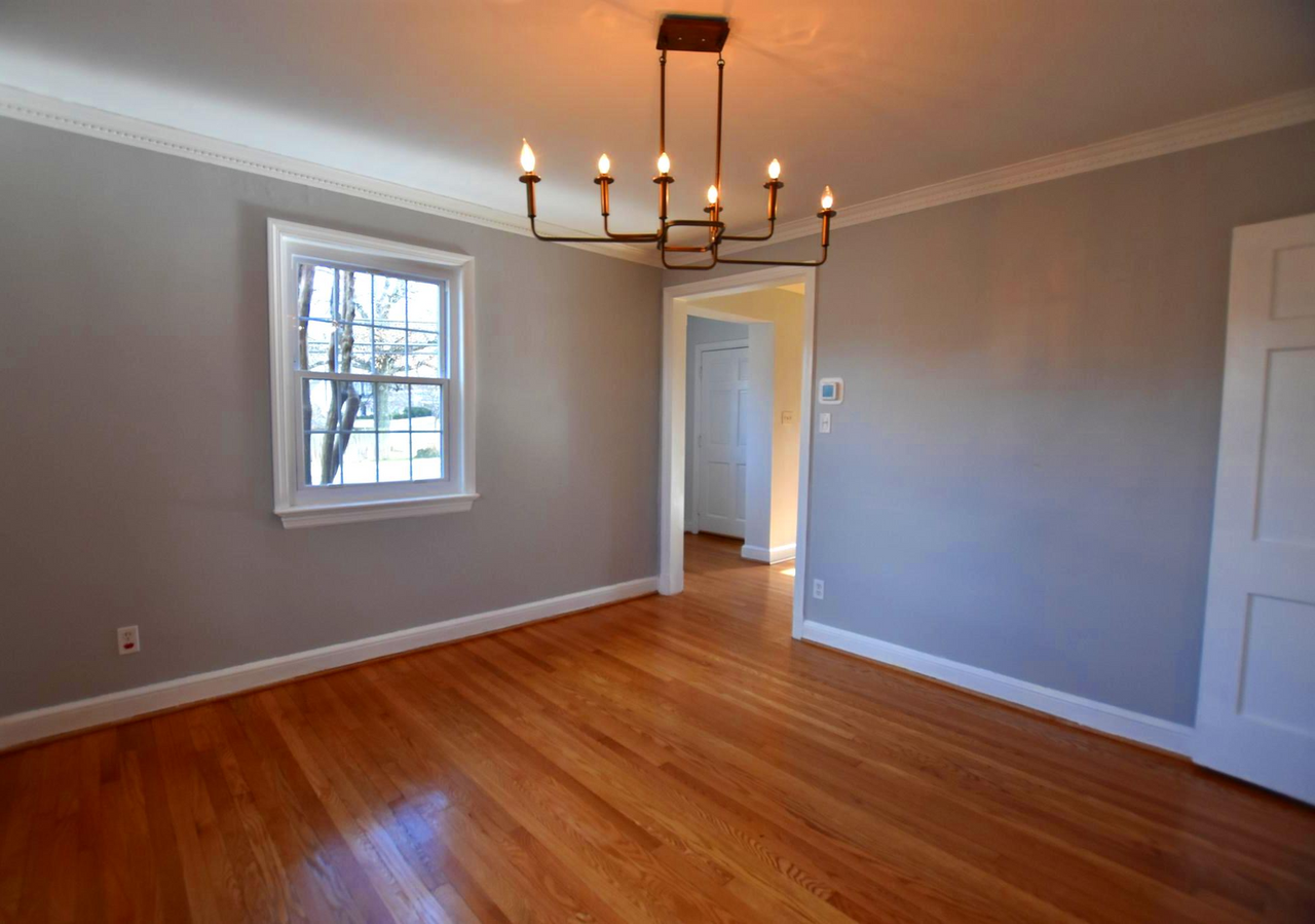 10118 Cedar Ln - Photo 6 of 26