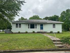 2002 W 11th St - Photo 1 of 1