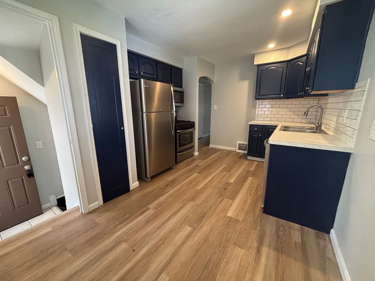 4670 E 90th St - Photo 4 of 20