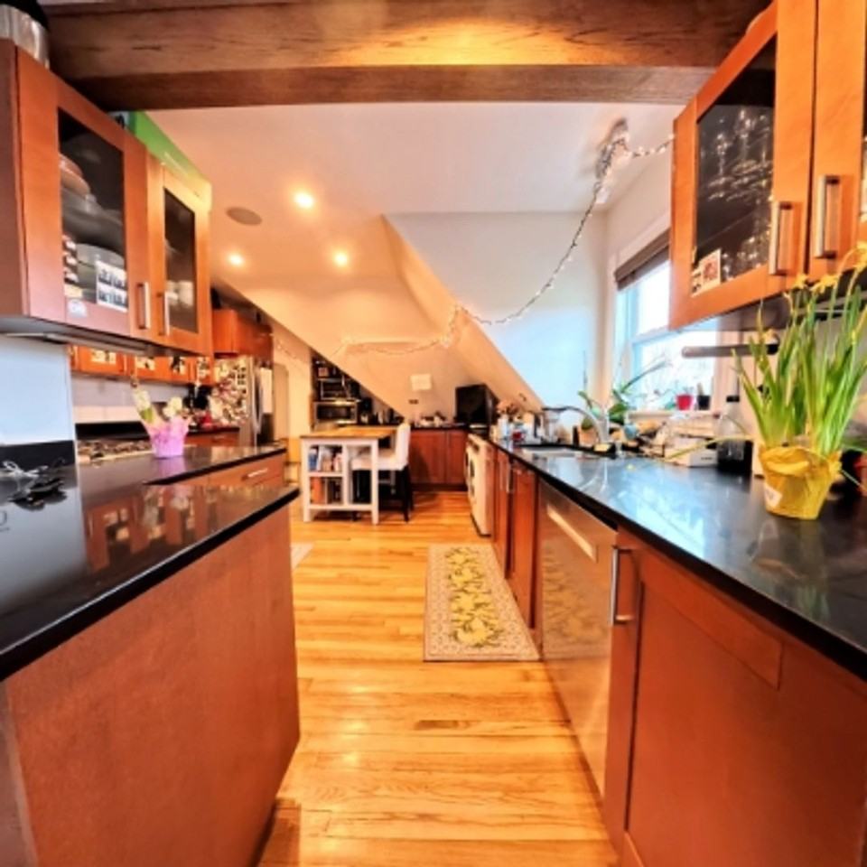 191 Davis Ave