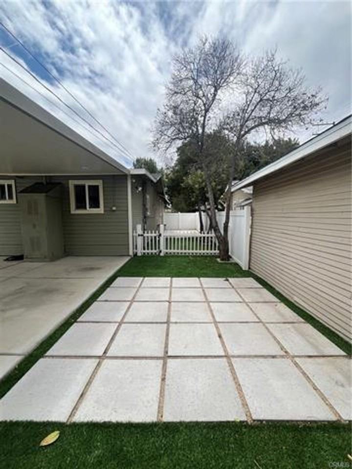 3751 Briscoe St - Photo 7 of 16