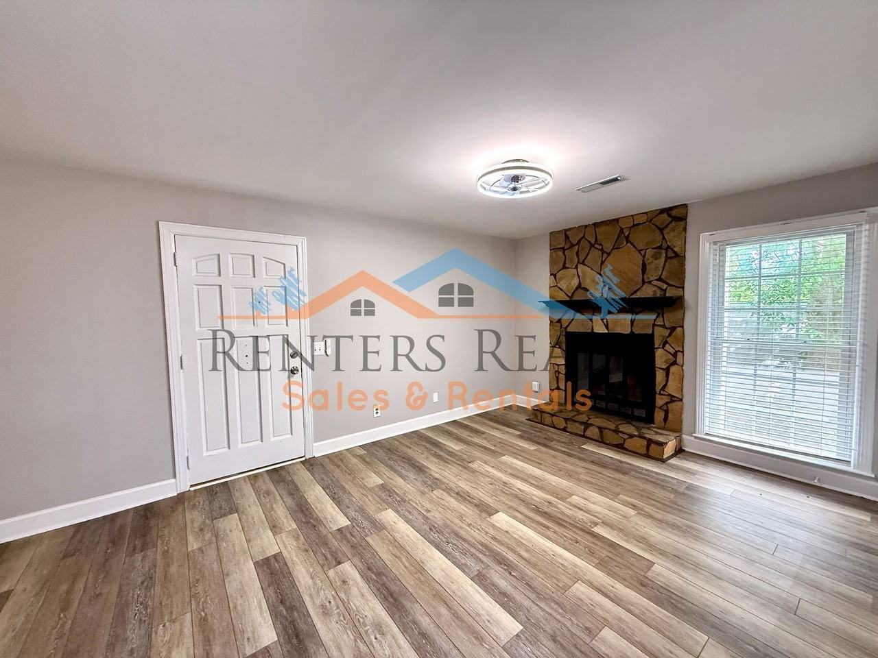 2107 Epworth Dr Ne #H - Photo 6 of 16