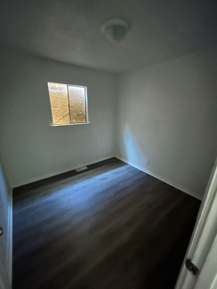 1405 Williams St - Photo 7 of 10