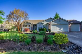 11014 Ne 197th St - Photo 1 of 1