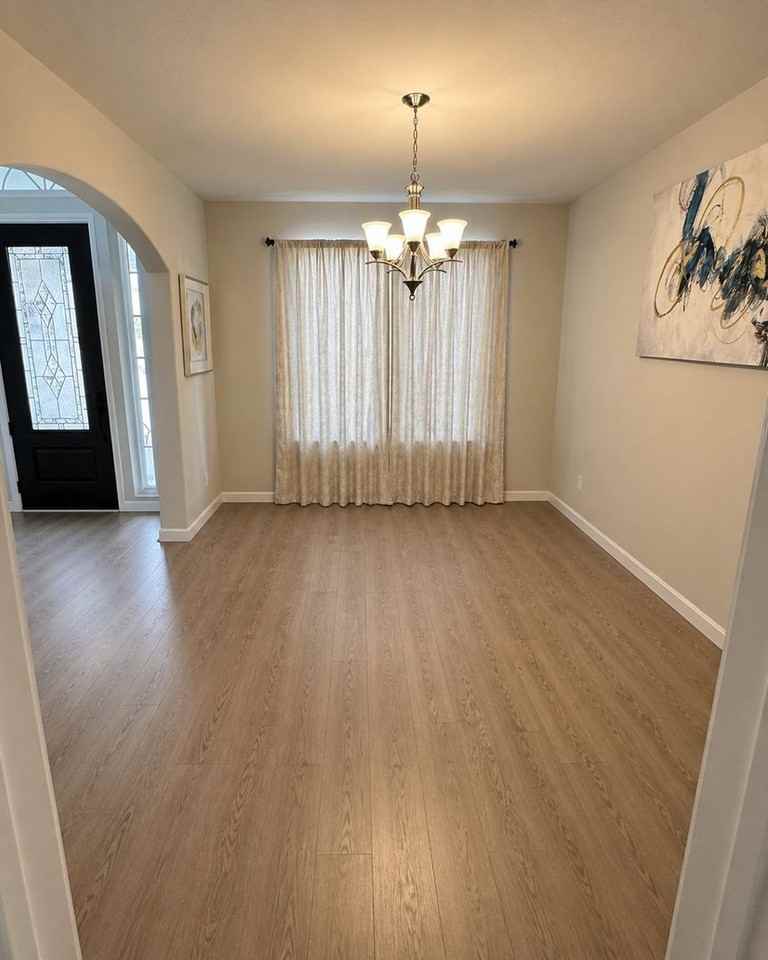 221 Ashley Way - Photo 5 of 27