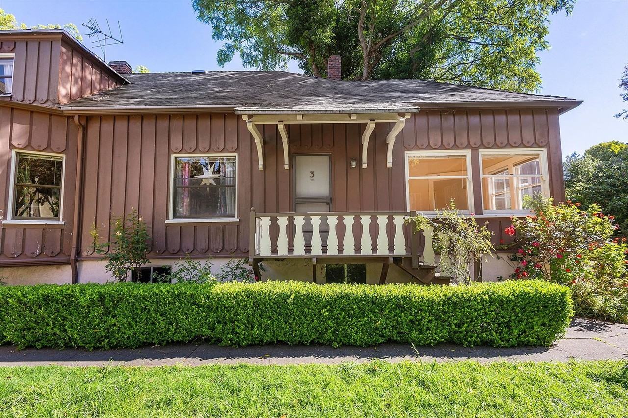 1426 Chestnut St #3 - Photo 4 of 15