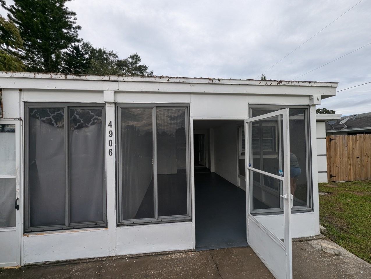 4906A 21st St W #4906A - Photo 3 of 33