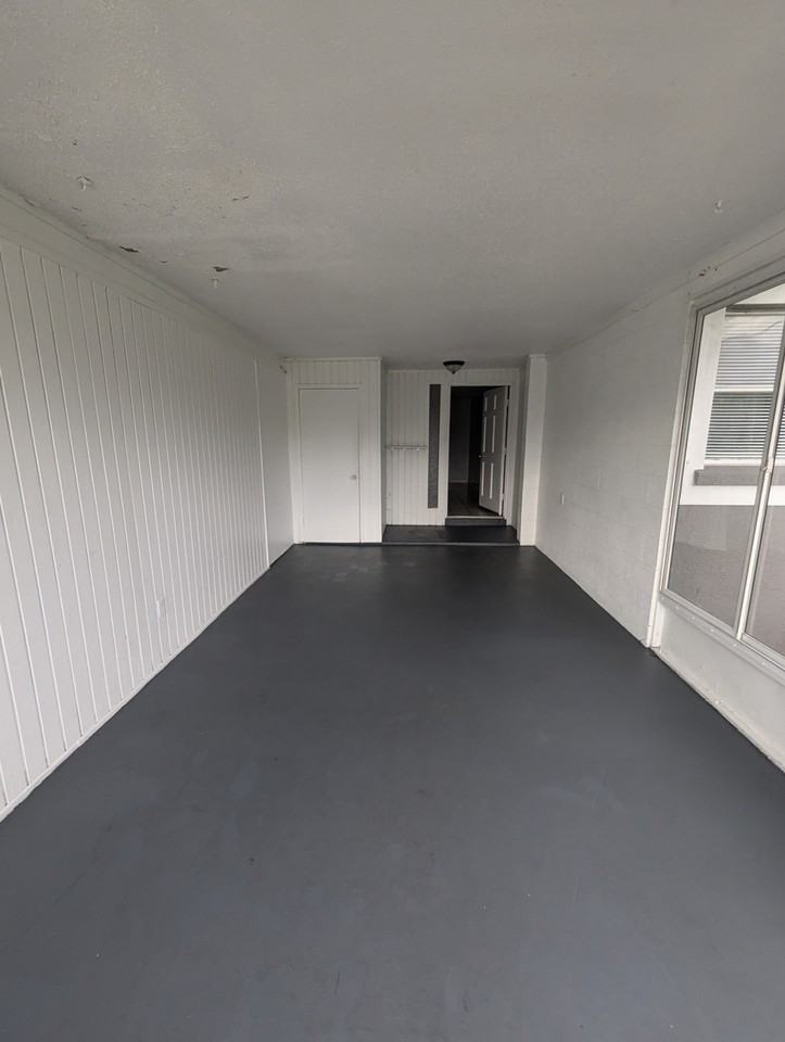 4906A 21st St W #4906A - Photo 4 of 33