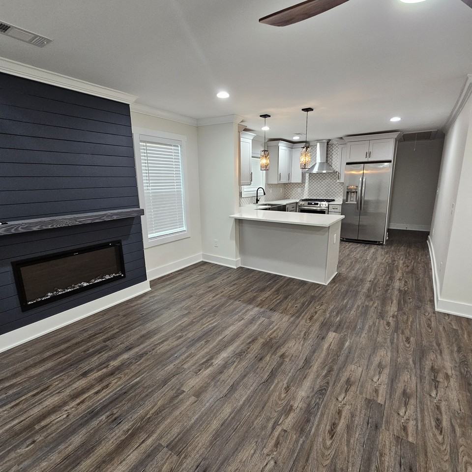 438 Griffin St Nw #1 - Photo 3 of 4