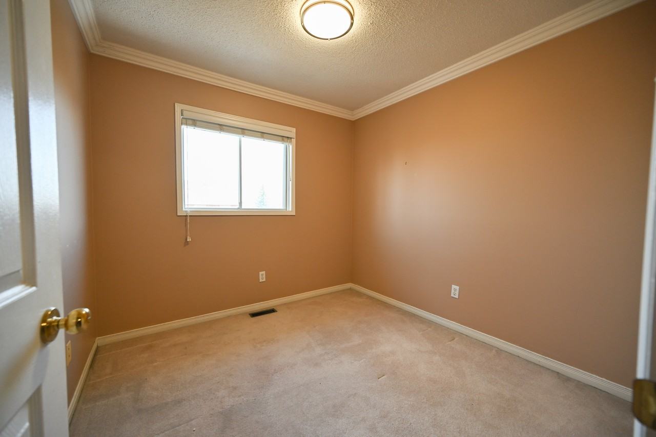 118 Mugford Road - Photo 4 of 14