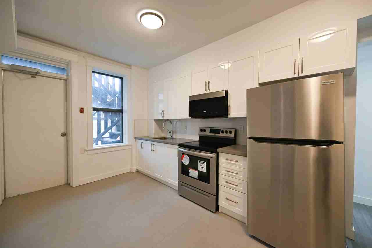 1 A Leonard Avenue #2 - Photo 4 of 17