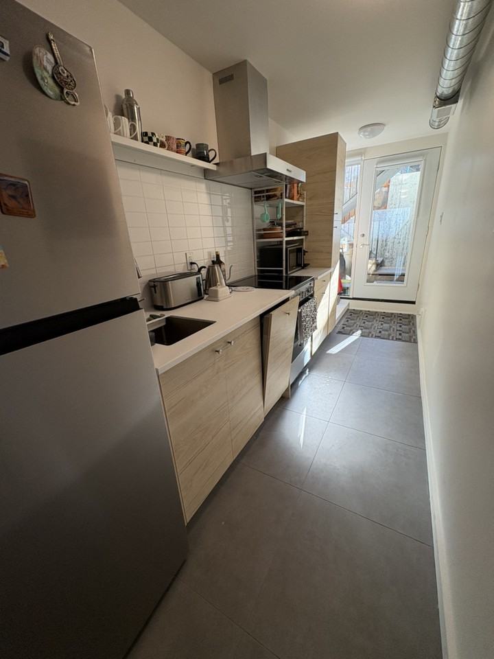 43 Stirling Ave - Photo 4 of 10