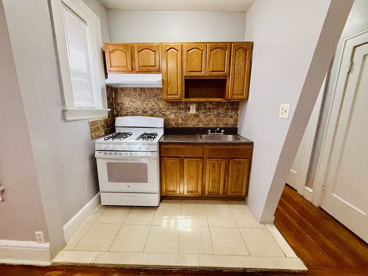 227 North Oraton Parkway #307 - Photo 5 of 10