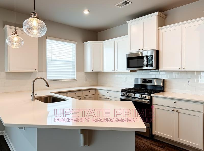 610 Poinsett Bridge Way - Photo 4 of 20