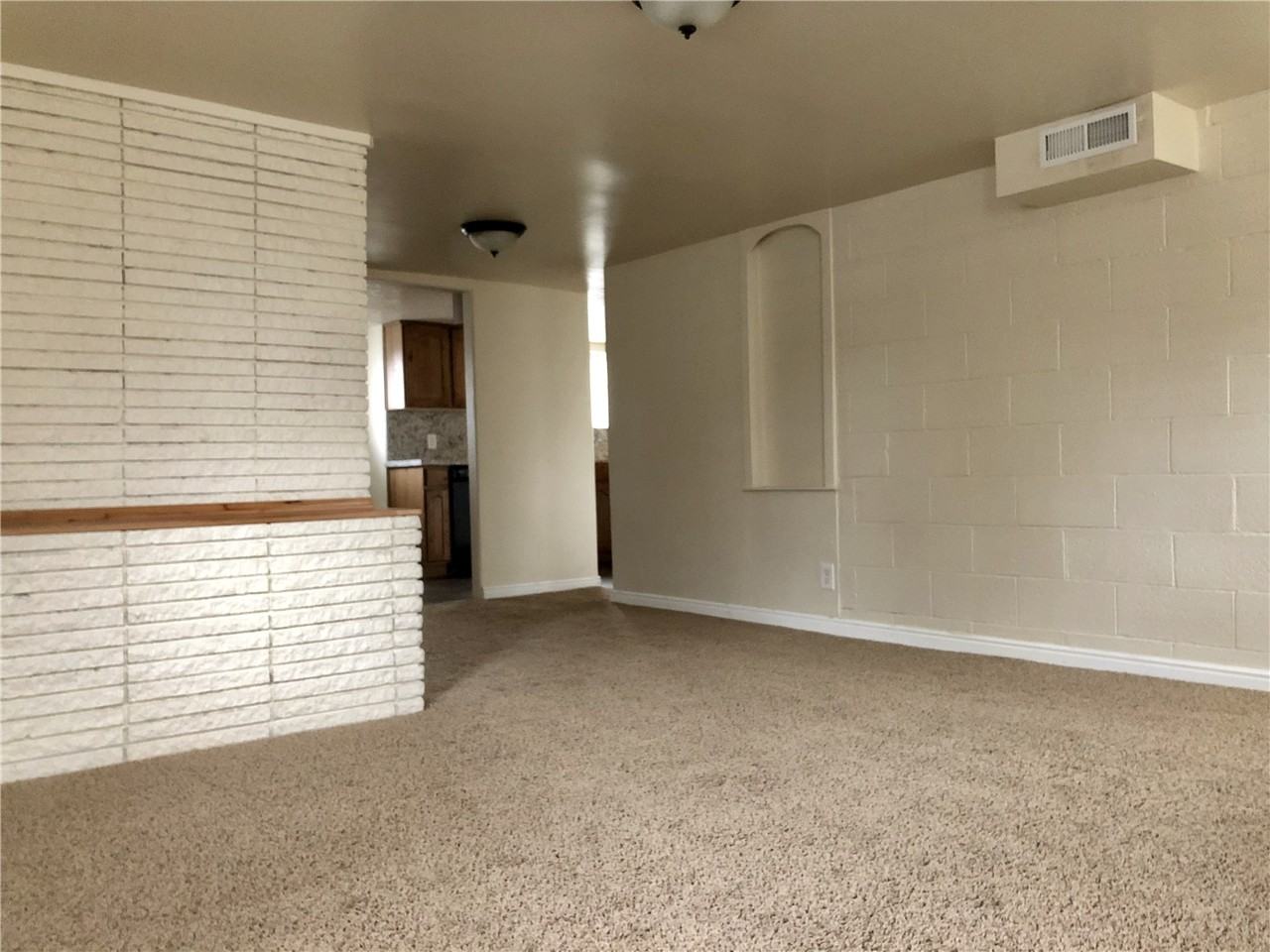 210 E Truman Ave - Photo 2 of 12