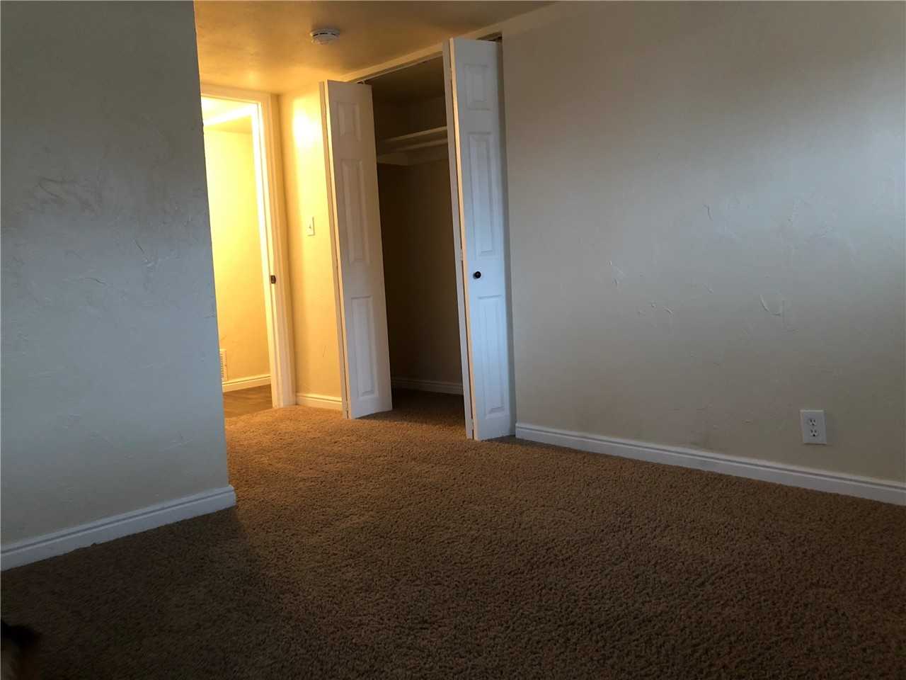 210 E Truman Ave - Photo 7 of 12