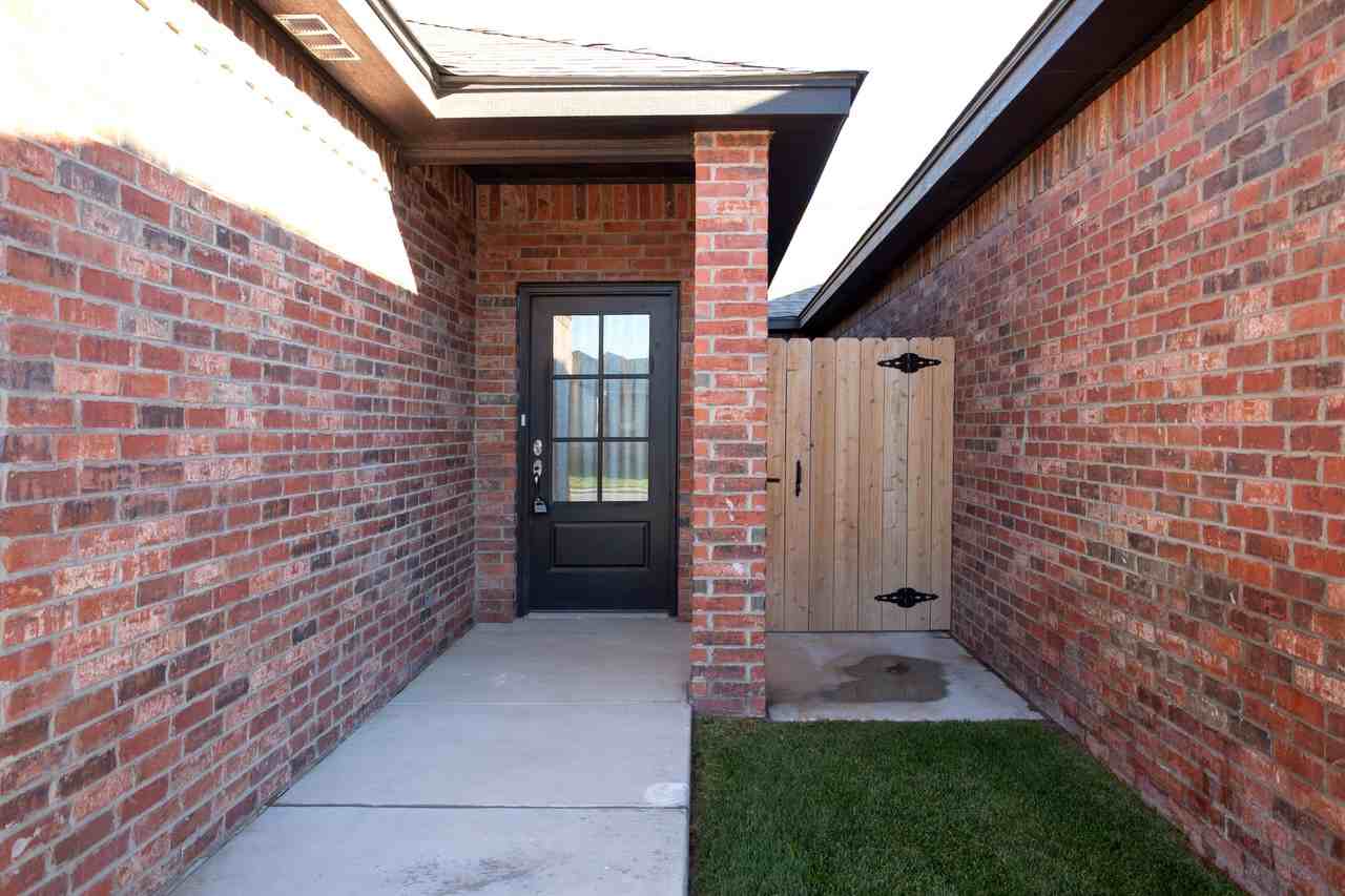 9929 Digby Ln - Photo 5 of 22