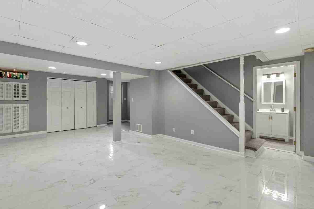 3184 Ebbtide Dr - Photo 3 of 3