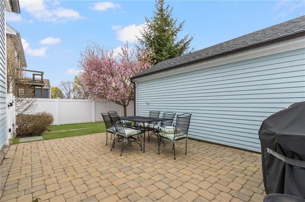11 Eustis Ave - Photo 6 of 29