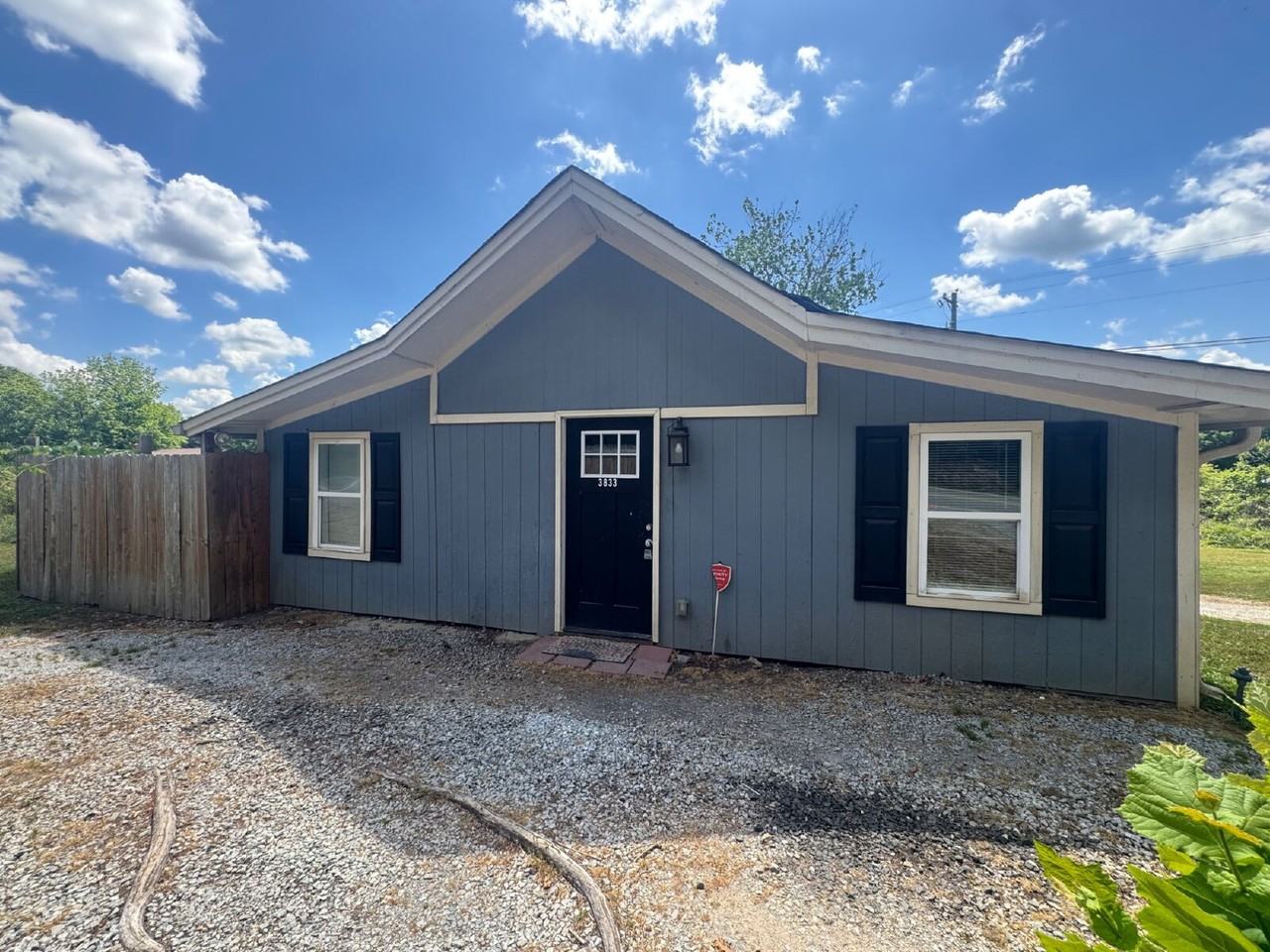 3833 Cleveland Hwy - Photo 2 of 8