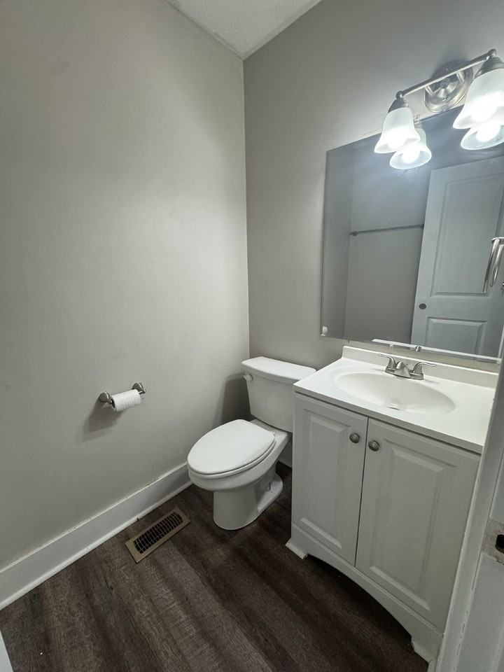 3853 Trotter Rd - Photo 6 of 10