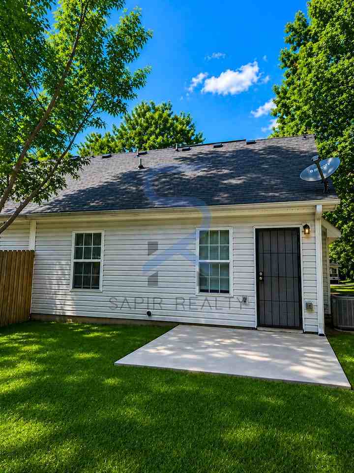 932 Hickory Bend Rd - Photo 3 of 4