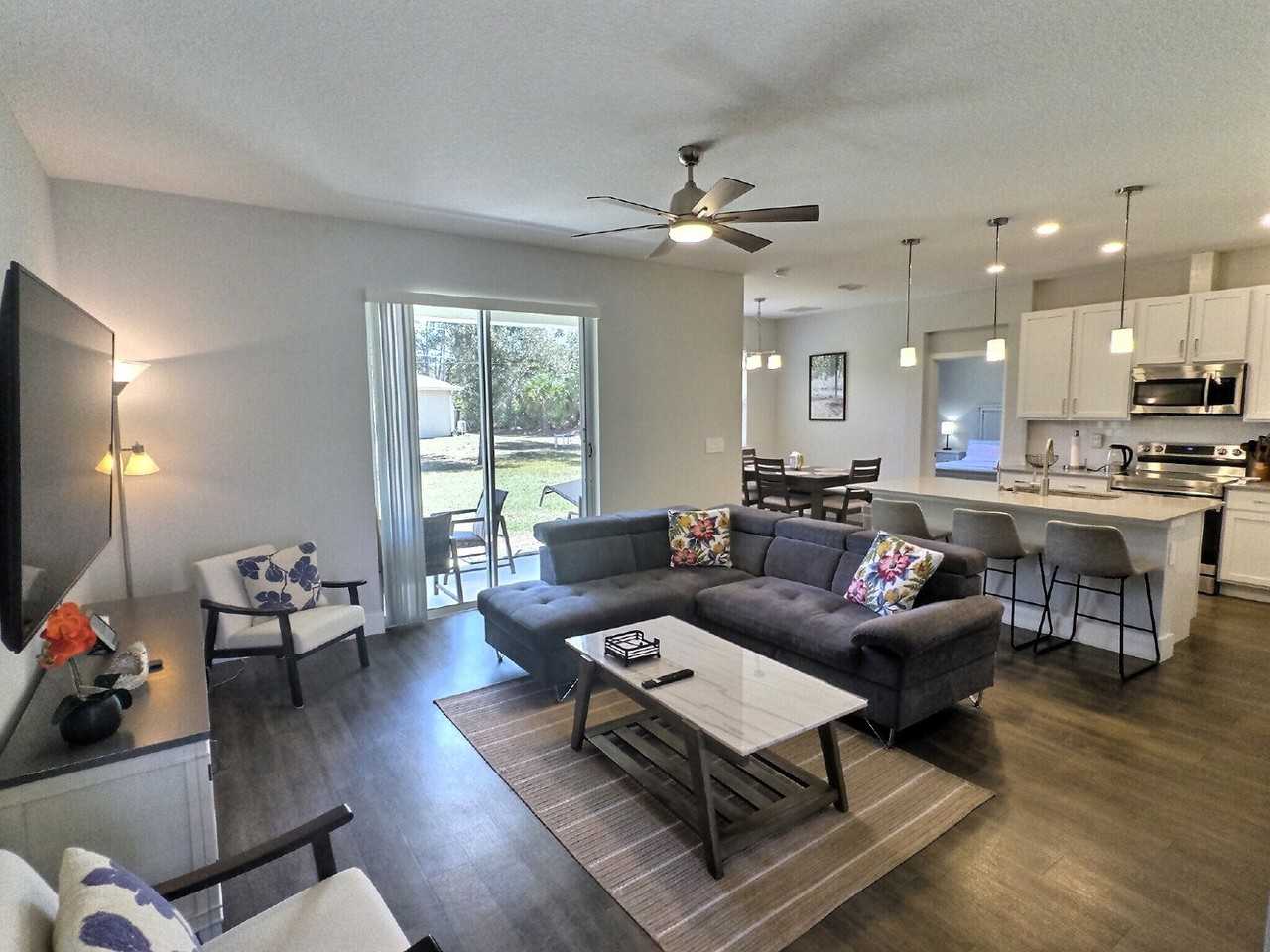 5850 Abdella Ln - Photo 2 of 12