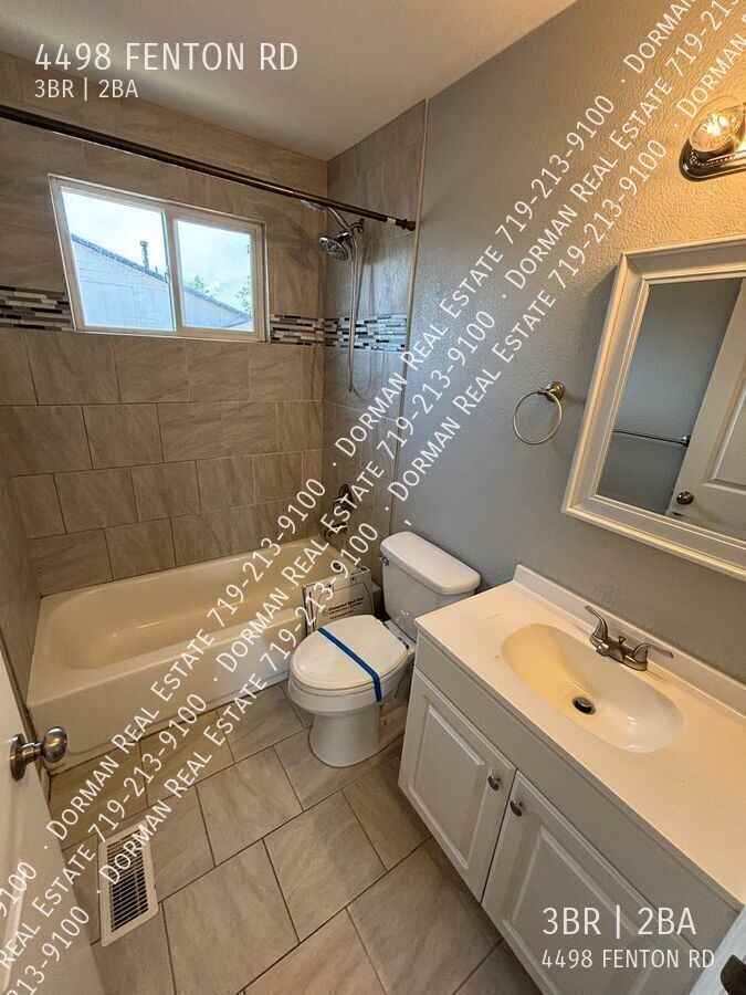 4498 Fenton Rd - Photo 7 of 14