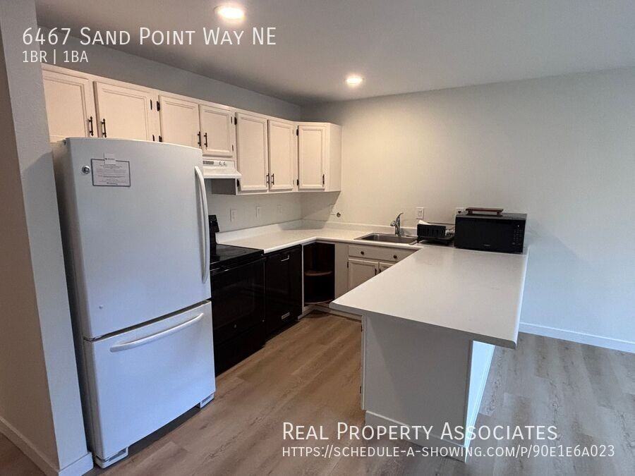 6467 Sand Point Way Ne - Photo 7 of 19