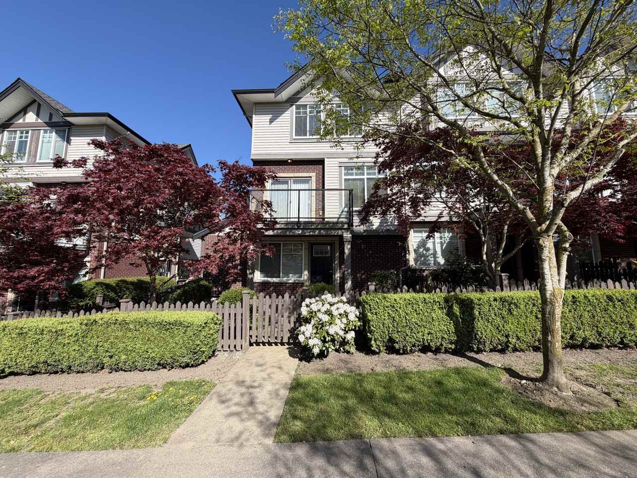 7090 180 Street - Photo 4 of 26