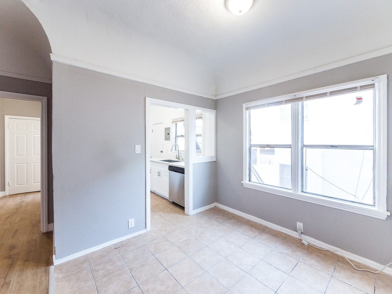 209 N Berendo St #3-4 - Photo 7 of 15