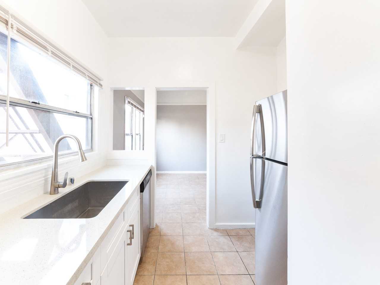 209 N Berendo St #3-4 - Photo 3 of 15